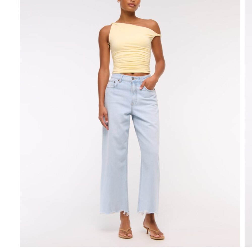 Abercrombie Curve Love High Rise Cropped Wide Leg Jean- Size 25R